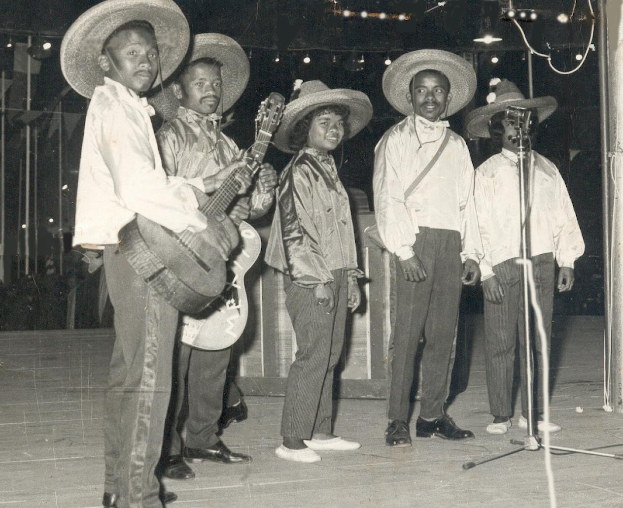 26 juin 1961 Les Rabaraona 6 mianadahy  en mariachis