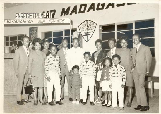 5 septembre 1963, départ pour Paris à l'aéroport d'Arivonimamo. Madagascar