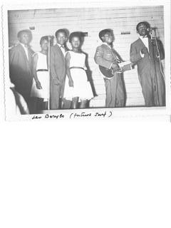 Julllet 1962, spectacle au Tranompokonolona d'Analakely à Antananarivo