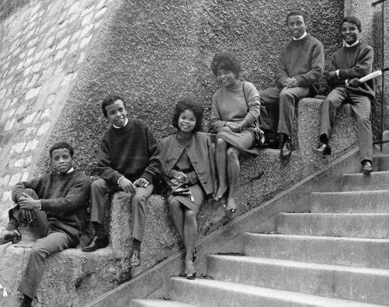 Les Surfs au Trocadéro